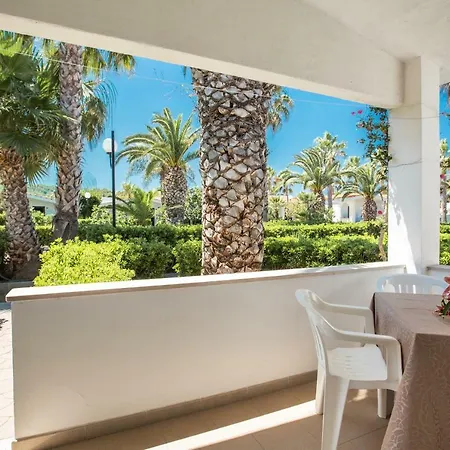 Villaggio Club In Holiday park *