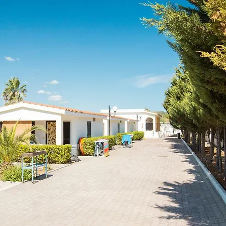 Villaggio Club In Holiday park *